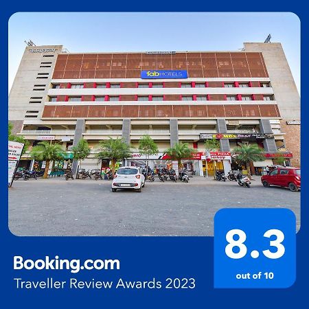 Hotel Legrand.Inn Ахмедабад Екстер'єр фото