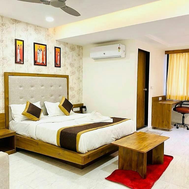 Hotel Legrand.Inn Ахмедабад Екстер'єр фото